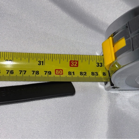 Karl Lagerfeld Women’s Black Leather Belt Size 2 - Picture 4 of 9